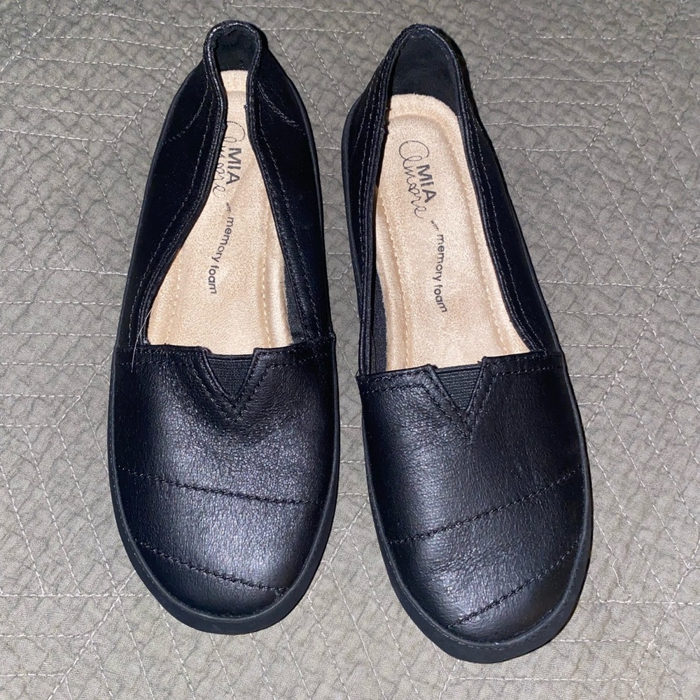 Mia Moda size 7w shoes
